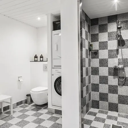 2 Bedroom Lovely In Casa de Férias