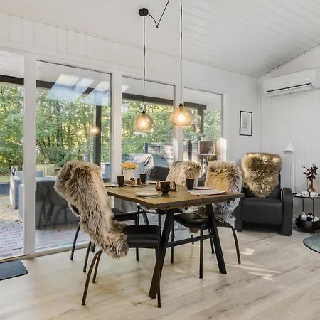 2 Bedroom Lovely In Casa de Férias