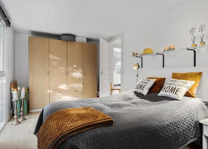 Ferienhaus 2 Bedroom Lovely In