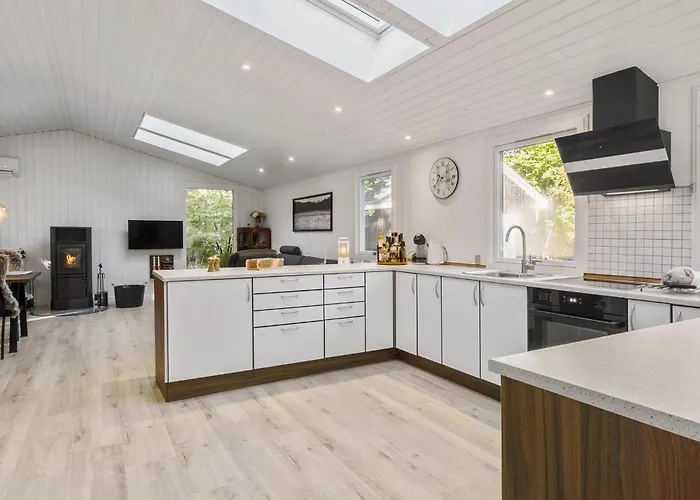 2 Bedroom Lovely In Ferienhaus *