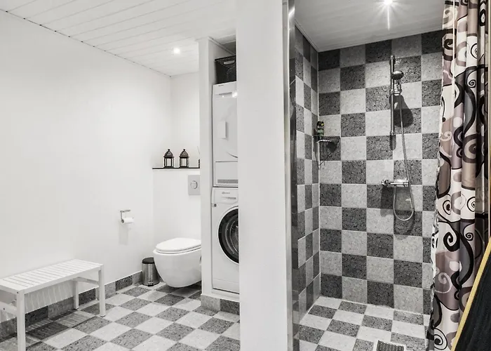 2 Bedroom Lovely In Ferienhaus