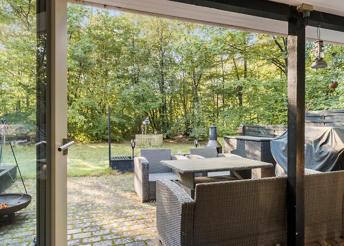 2 Bedroom Lovely In Ferienhaus